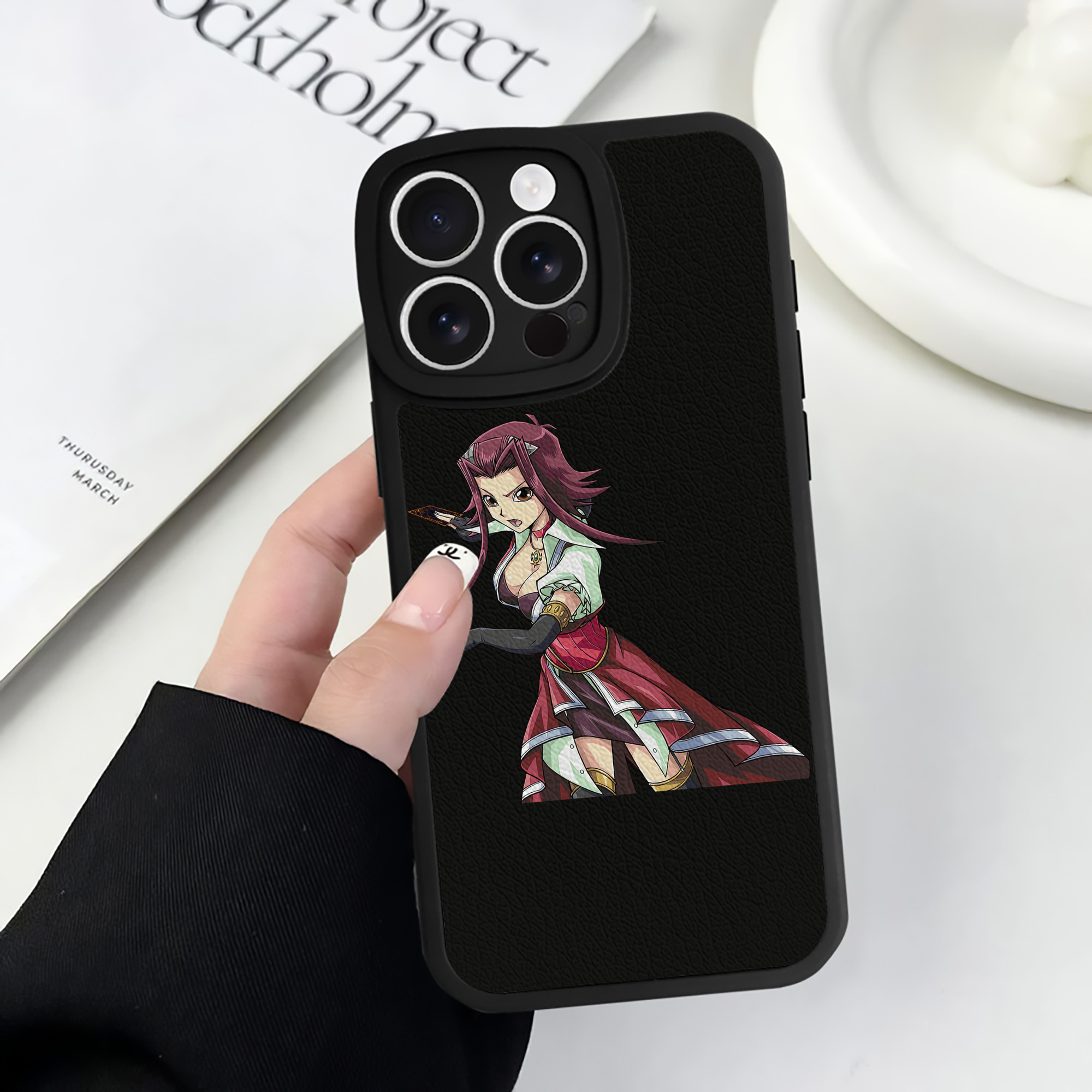 （画像用） 遊☆戯☆王 Yu-Gi-Oh! 【iPhone 16シリーズ対応】シリコンスマホケース（レザー調） 材質：シリコン